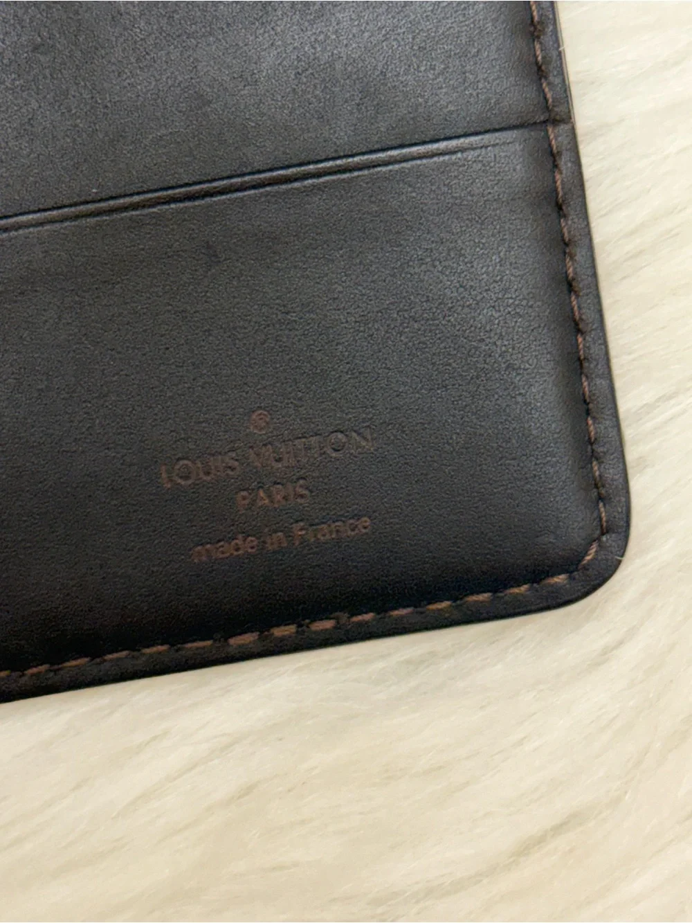 LOUIS VUITTON - BROWN LEATHER BIFOLD POCKET ORGANIZER WALLET “UTAH”